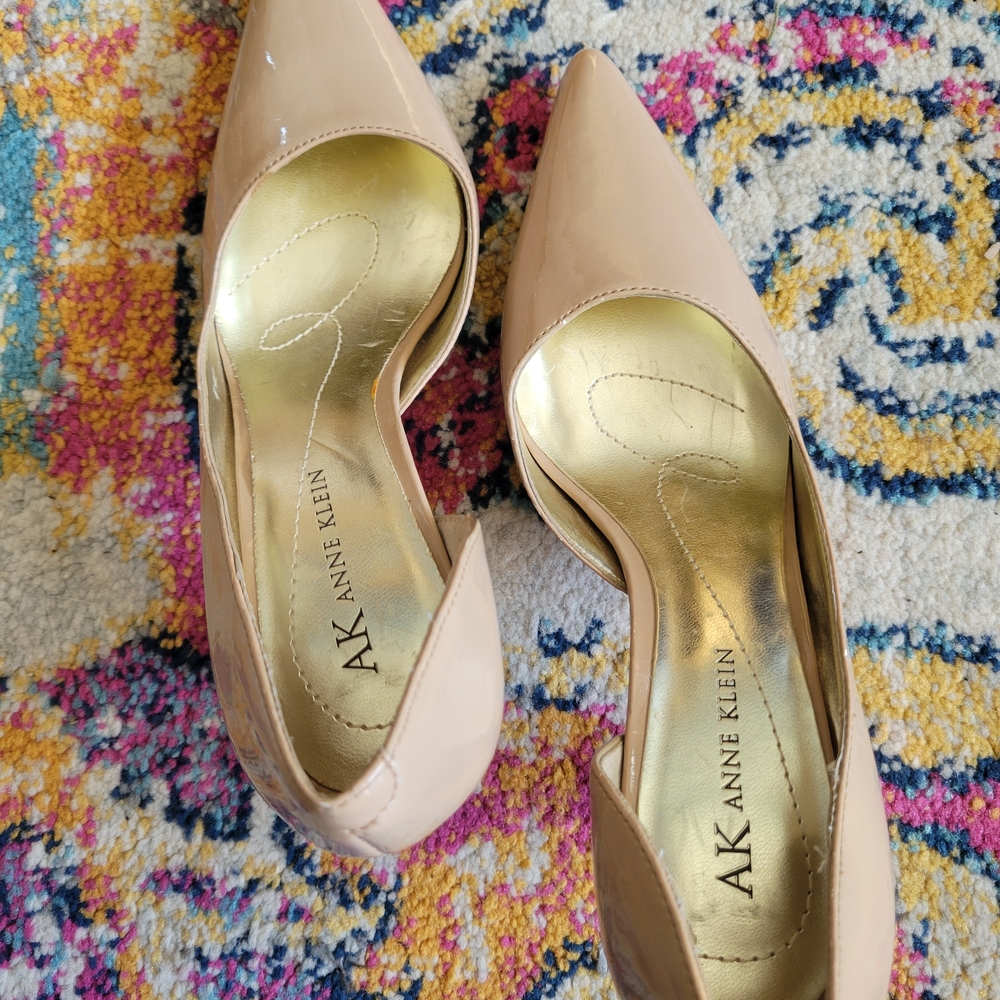 Anne Klein Nude Patent Heels - Picture 4 of 15